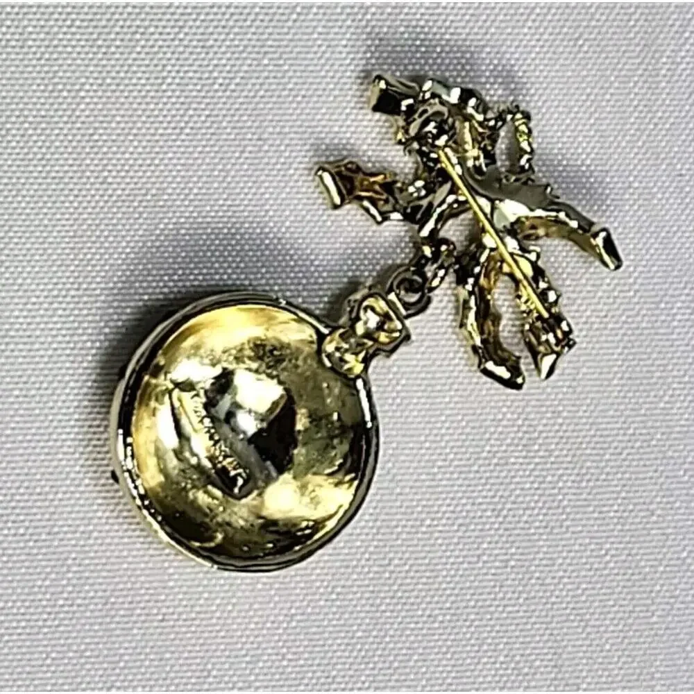 Dodds Christmas Ball Ornament w Bow Vintage Holiday Brooch Pin 1.7in Gold plated